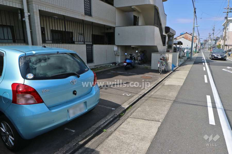 敷地内駐車場(屋外平面式)