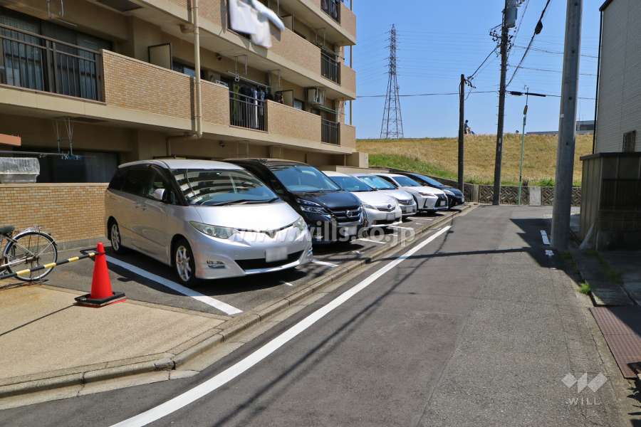 敷地内駐車場(屋外平面式)