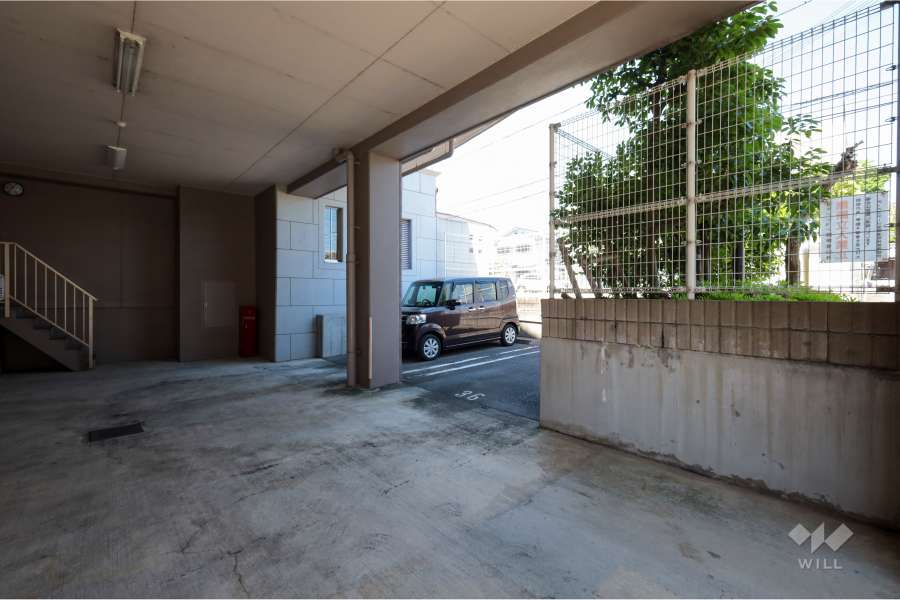 敷地内駐車場（屋外平面式）