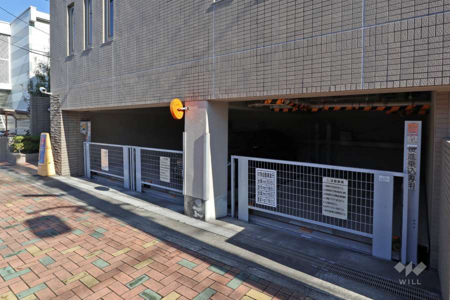 敷地内駐車場（屋内機械式）