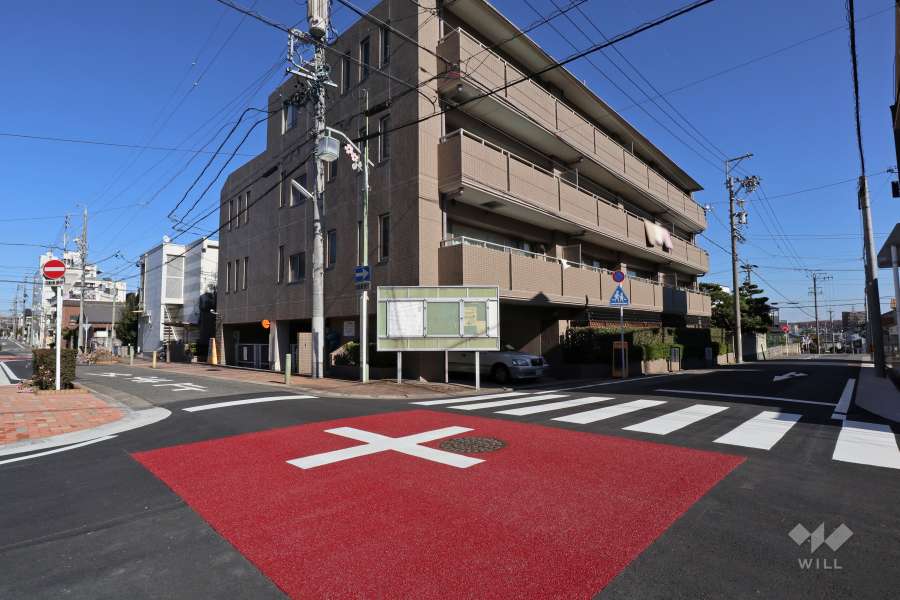 敷地南西側の前面道路