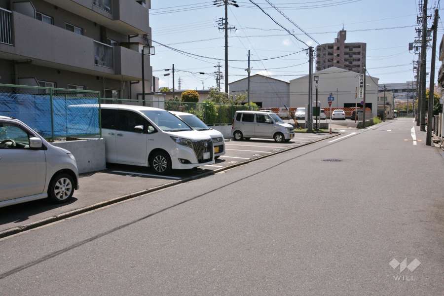 敷地内駐車場(屋外平面式)