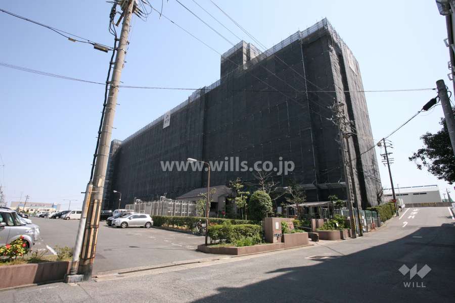 ニューコーポ堤の外観（北西側から）※2020年4月現在大規模修繕工事中