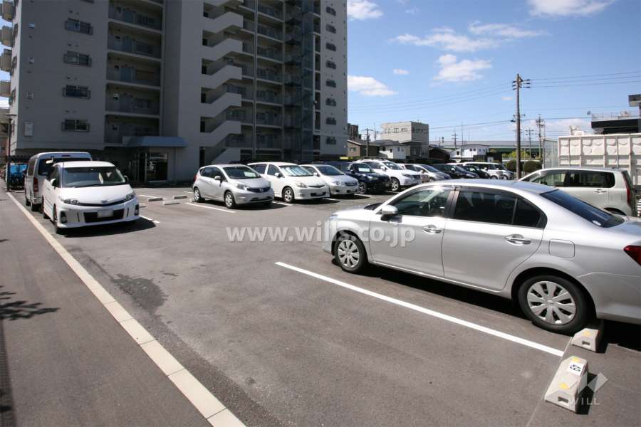 敷地内駐車場（屋外平面式）