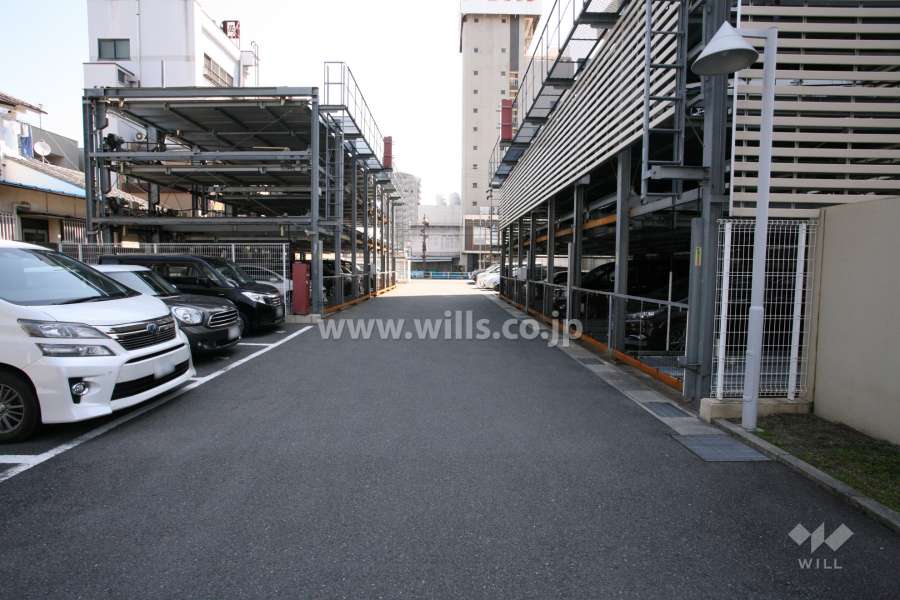 敷地内駐車場（屋外平面式と屋外機械式）