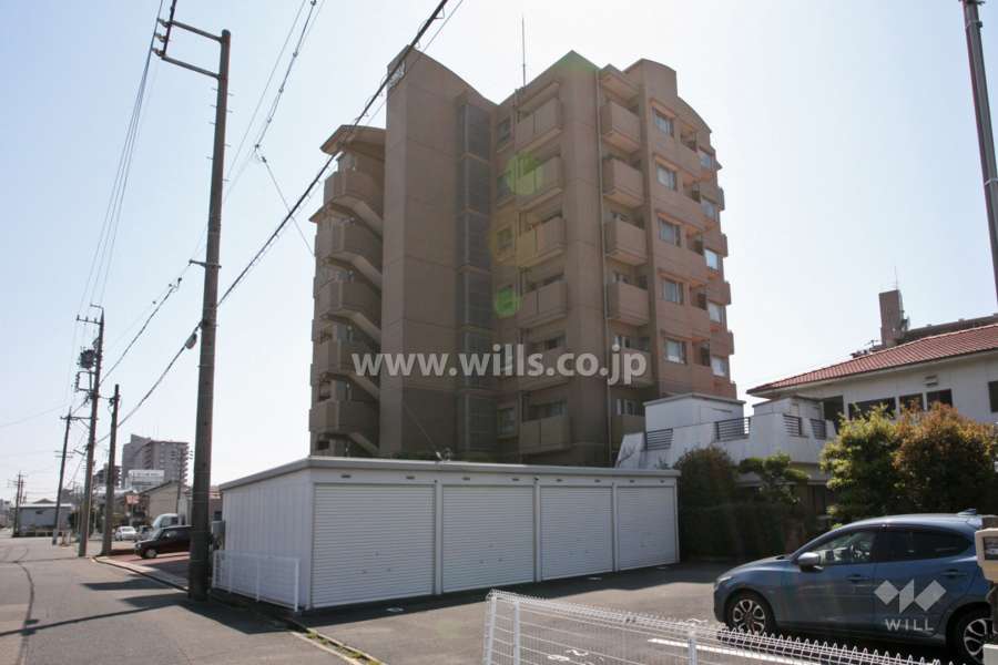 ライオンズマンション伝馬町の外観（北西側から）