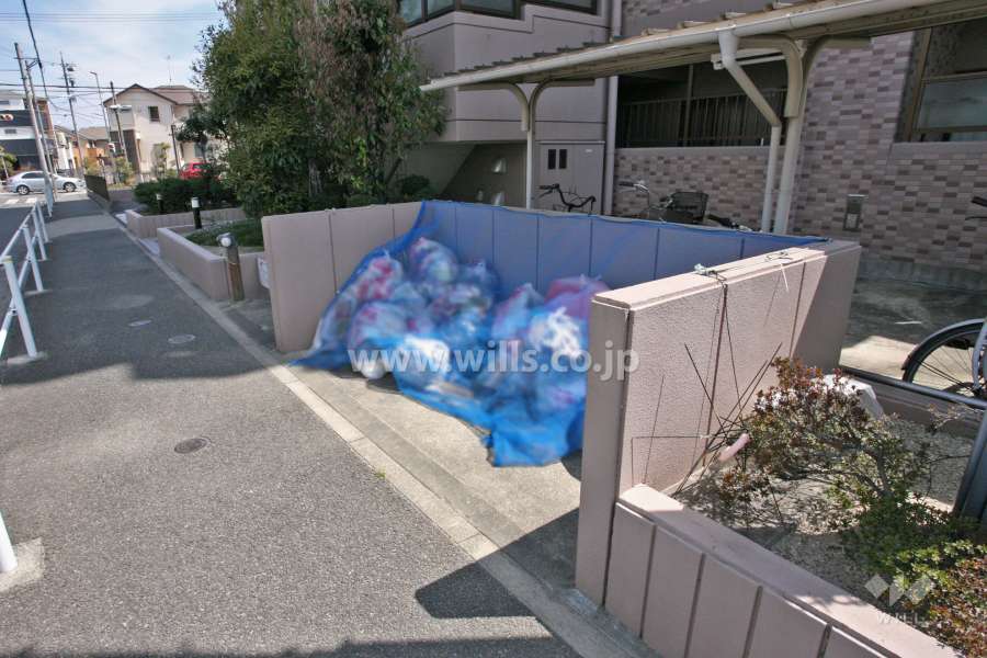ゴミ置き場