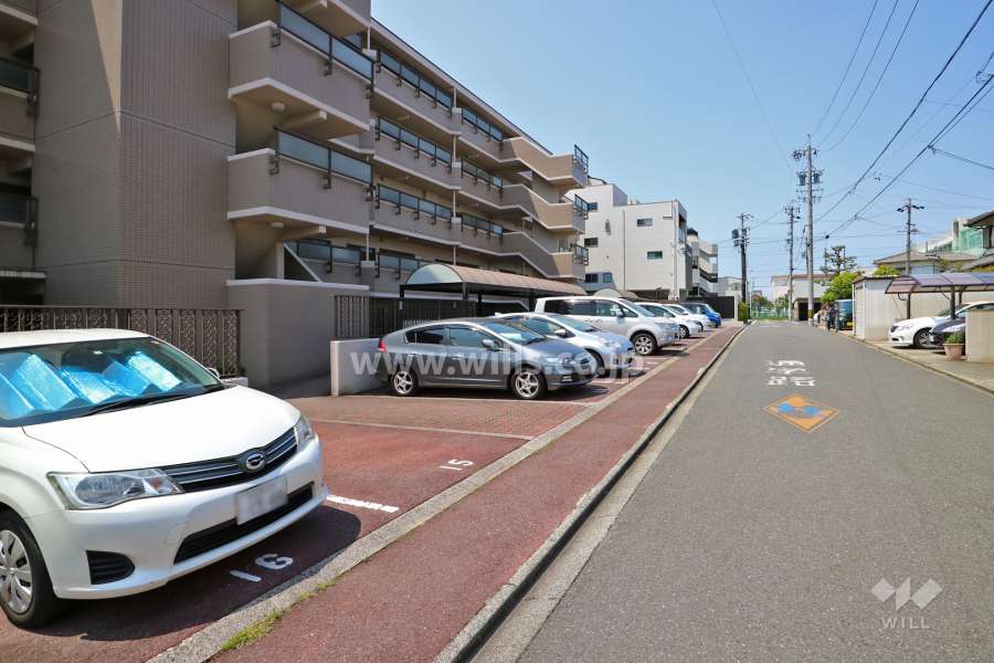 敷地内駐車場(屋外平面式)