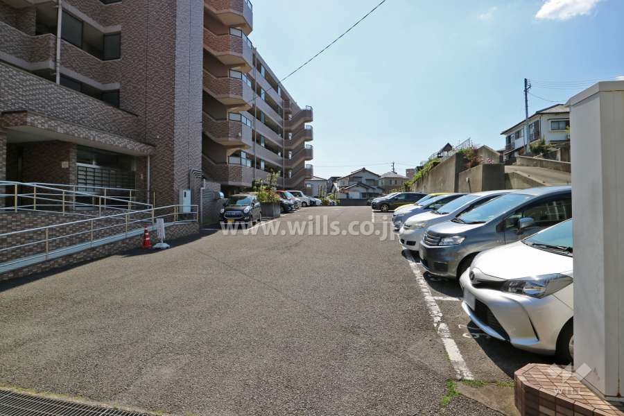 敷地内駐車場(屋外平面式)