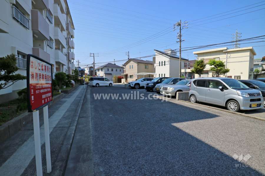 敷地内駐車場（屋外平面式）