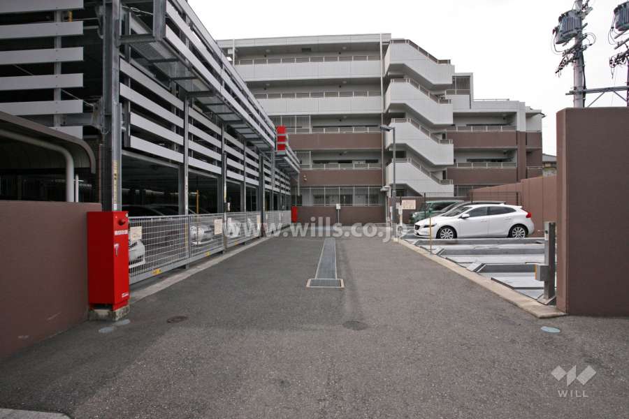 敷地内駐車場（屋外機械式）