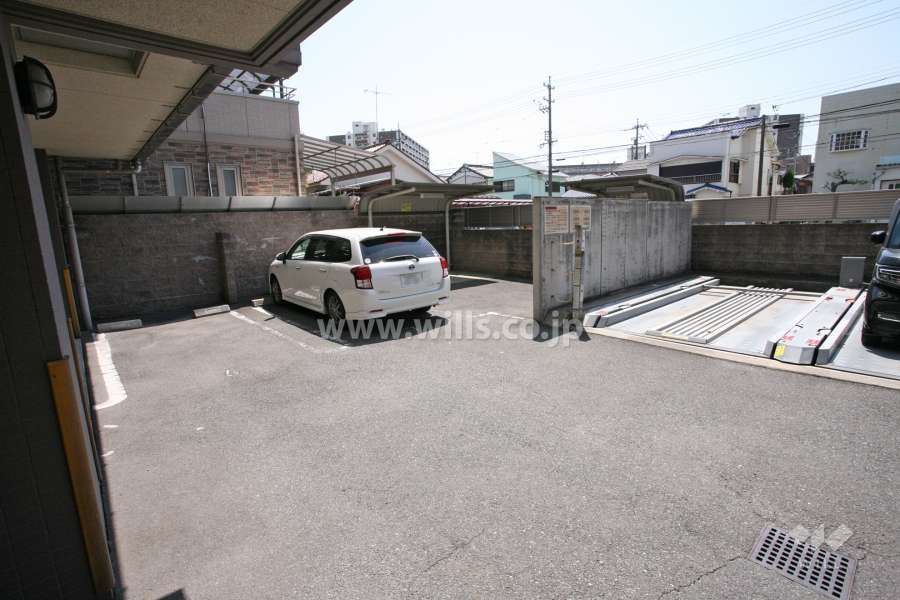 敷地内駐車場（屋外平面式、屋外機械式）