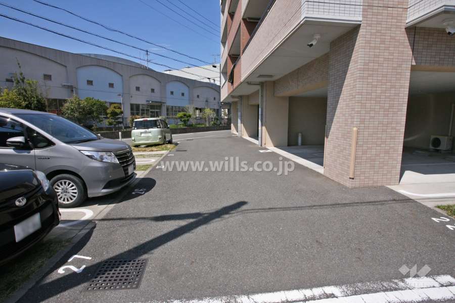 敷地内駐車場(屋外平面式)