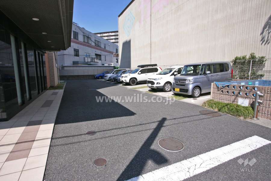 敷地内駐車場(屋外平面式)