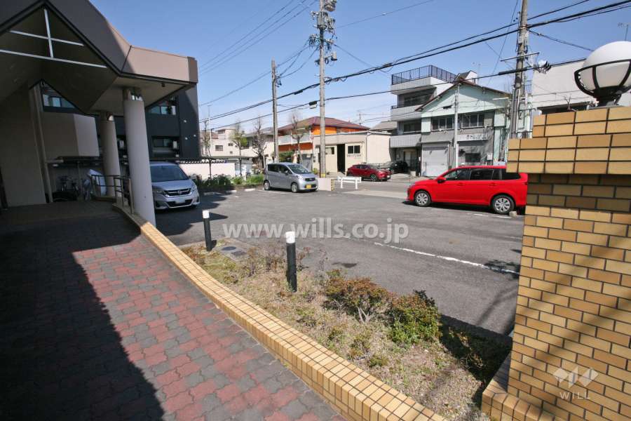 敷地内駐車場（屋外平面式）