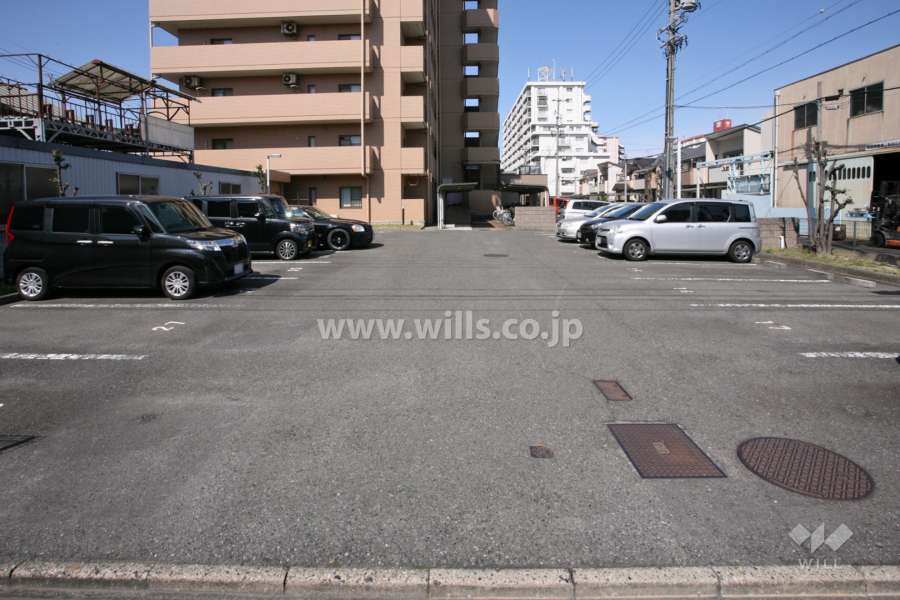 敷地内駐車場（屋外平面式）