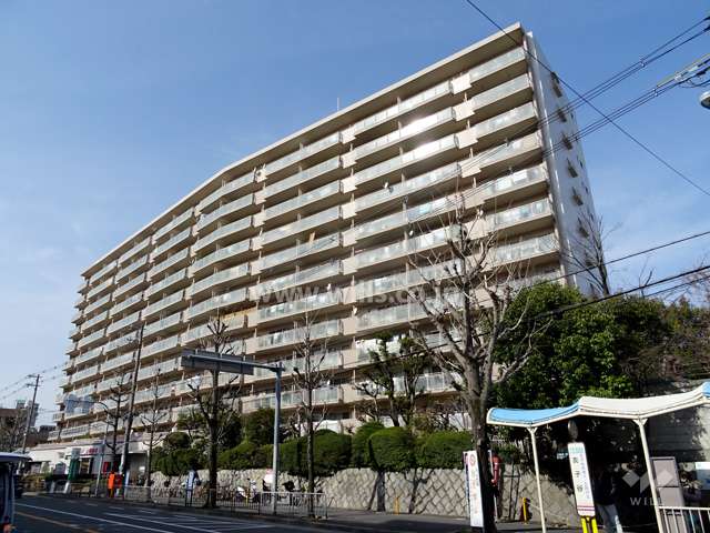 シーアイハイツ南千里A棟の外観（南東側から）