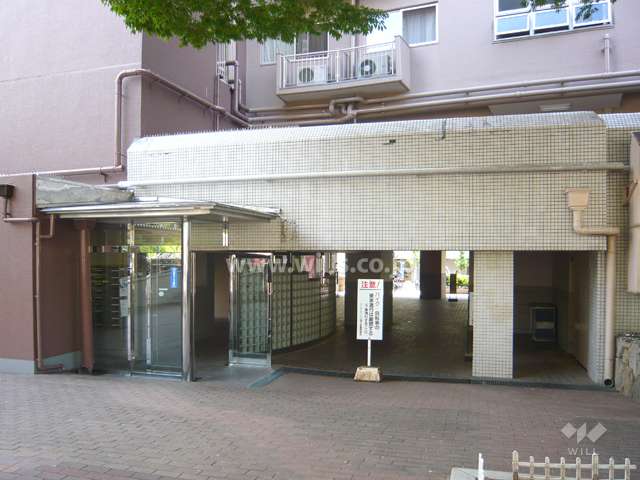 エントランス（北側から）