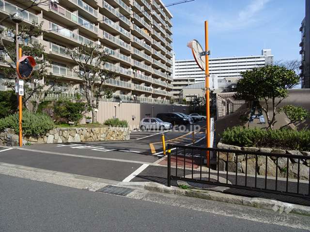 駐車場の出入り口