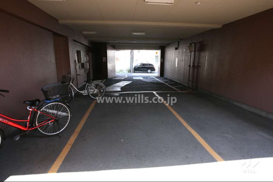 敷地内駐車場（屋内平面式・屋外平面式）