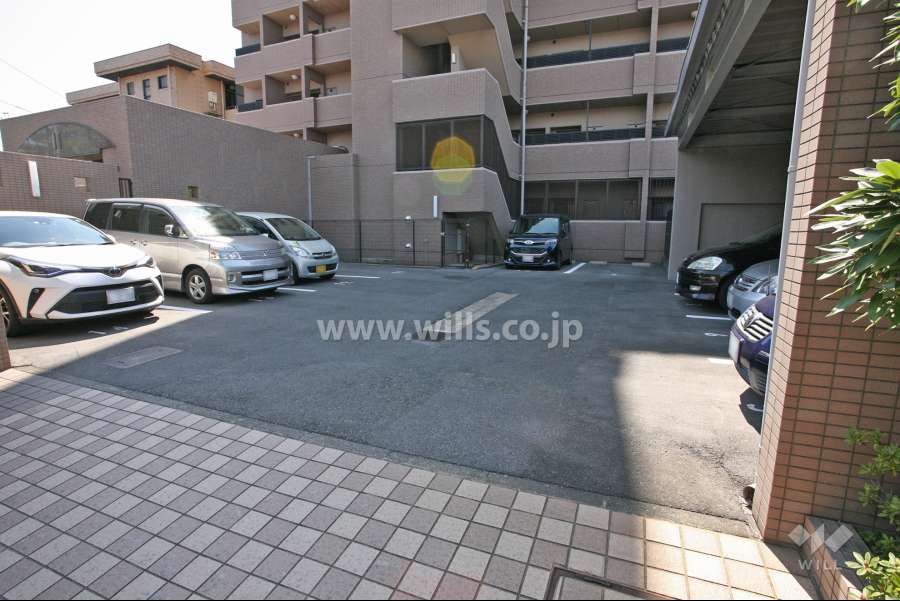 敷地内駐車場（屋外・屋内平面式）