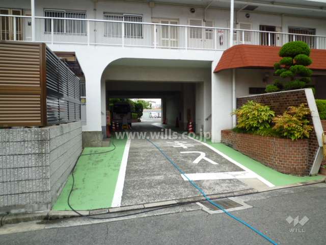 駐車場入口