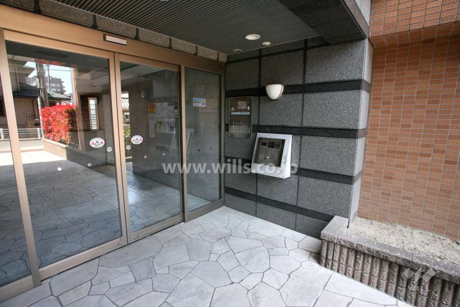 サブエントランス(東側)