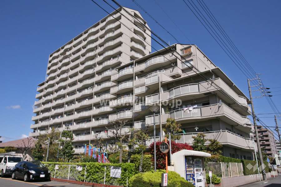 忠道マンションA棟の外観(南東側から)