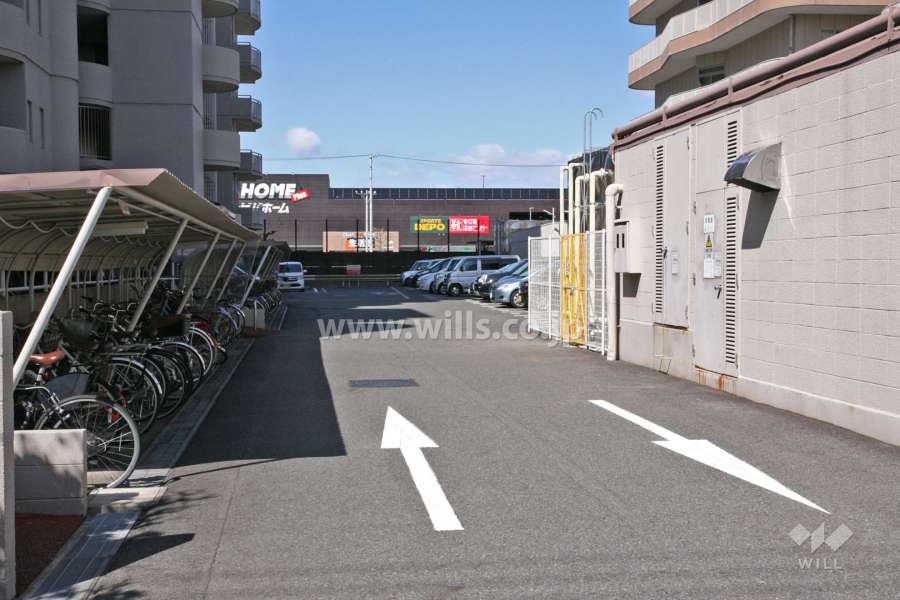 敷地内駐車場(屋外平面式)