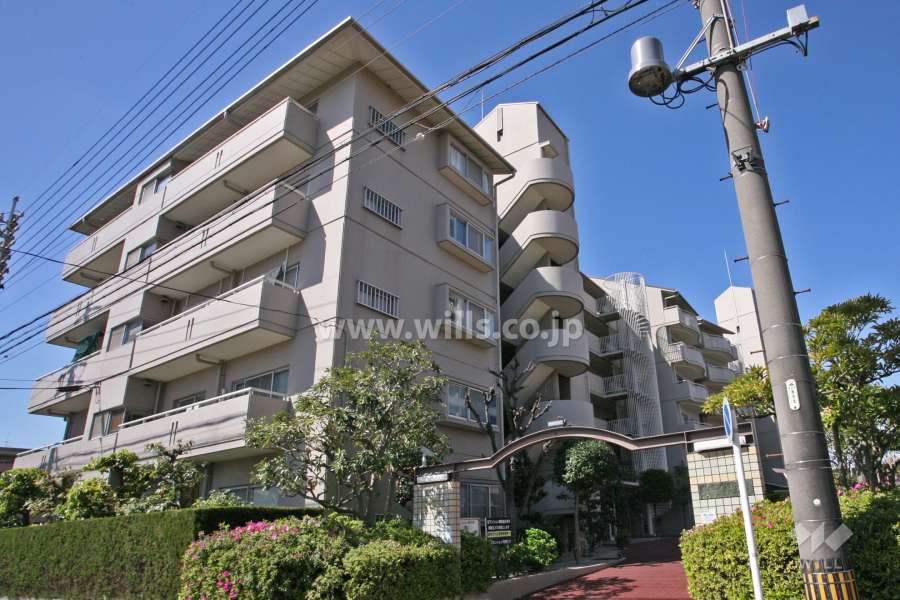 忠道マンションB棟の外観(北東側から)