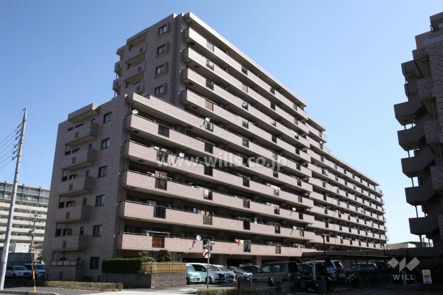 宝マンションサザンスクエアの外観（南西側から）