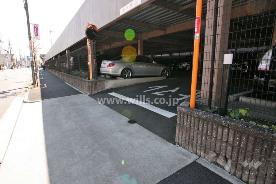駐車場出口