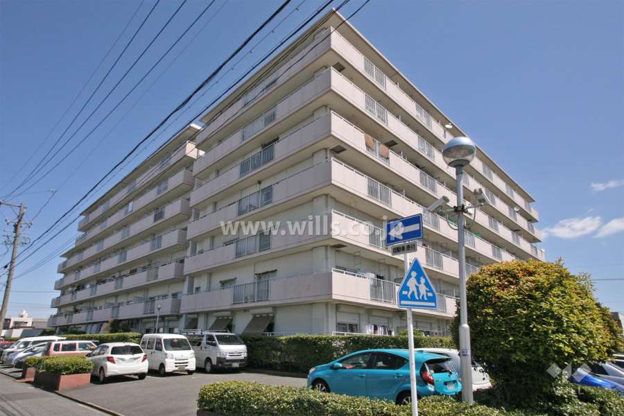 シャルマンコーポ北頭の外観(南西側から)