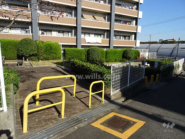 敷地南側に隣接する公園