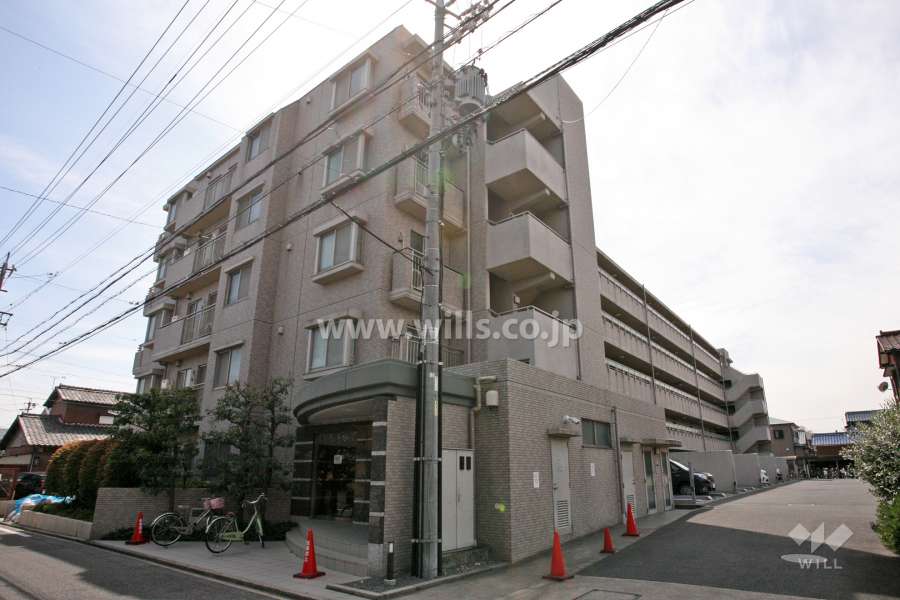 本城パークホームズの外観(北側から)
