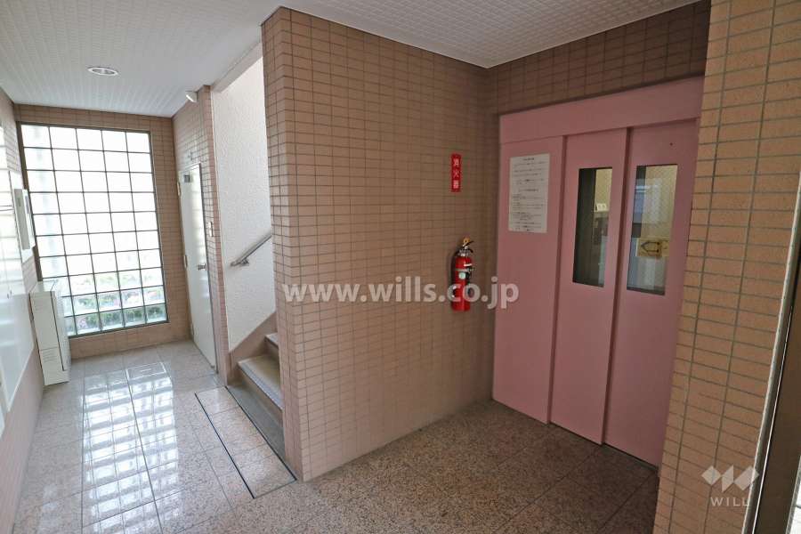 共用エレベーター
