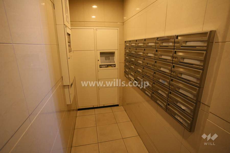 宅配ボックスと共用ポスト