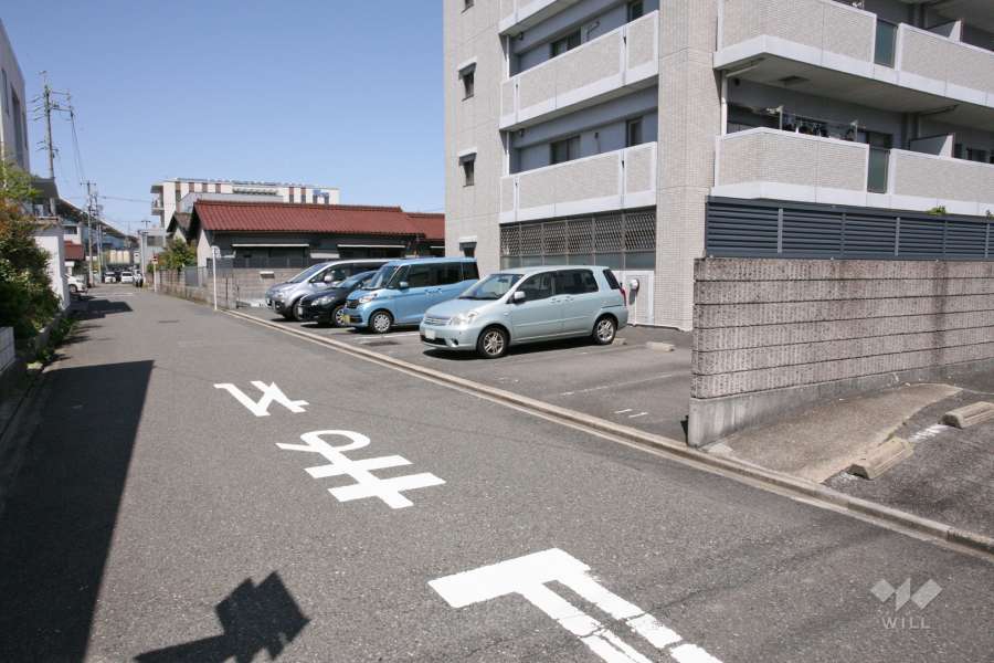 敷地内駐車場(屋外平面式)