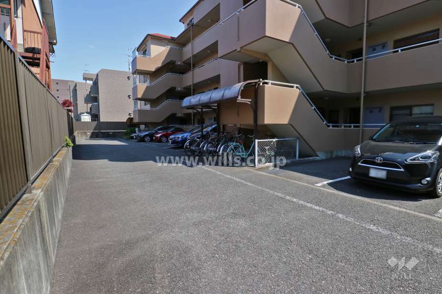 敷地内駐車場(屋外平面式)