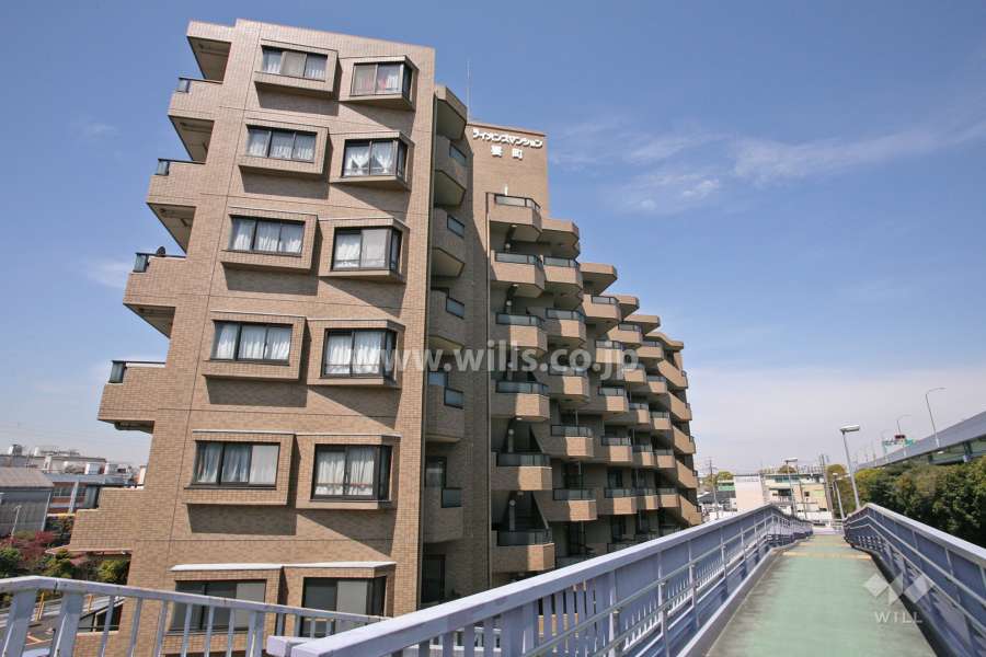 ライオンズマンション要町の外観(南東側から)