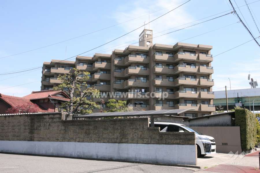 ライオンズマンション要町の外観(西側から)