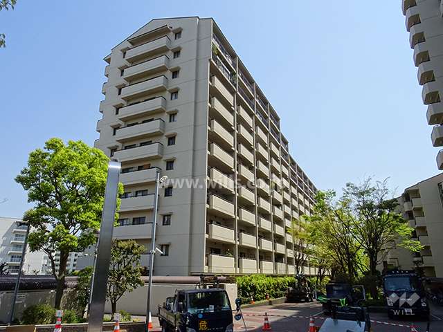 星和プラネタウン千里南第3期Ｂ棟の外観（南西側から）