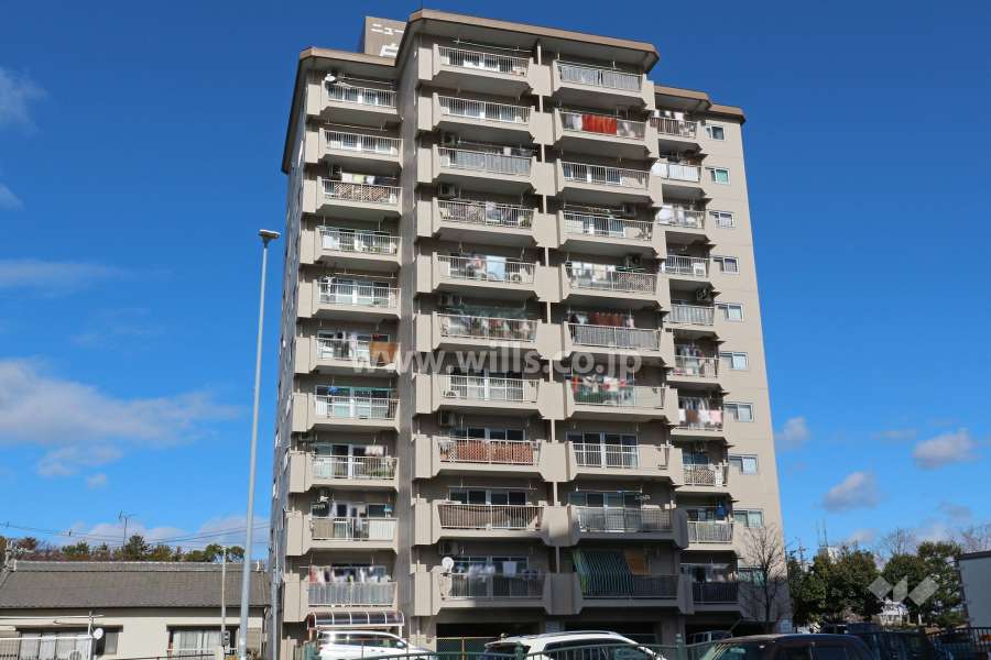 ニューコーポ白鳥の外観（南西側から）