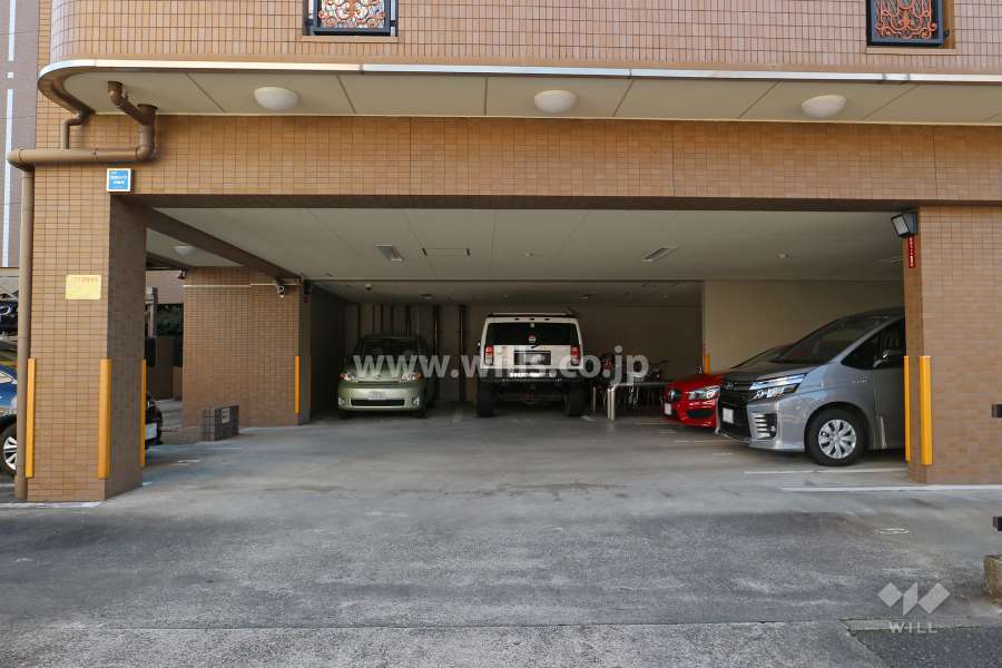 敷地内駐車場（屋内平面式）