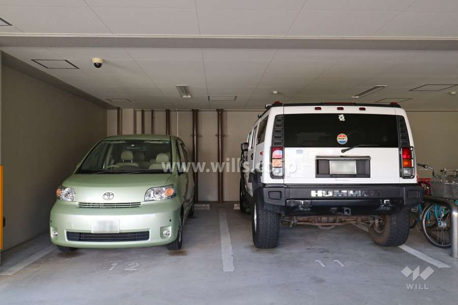 敷地内駐車場（屋内平面式）