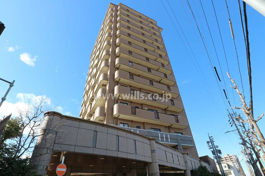 ライオンズガーデン一番町の外観（南東側から）