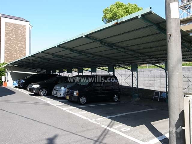 敷地内駐車場（屋根付き）