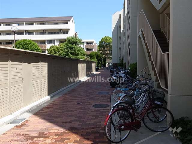 敷地内の通路