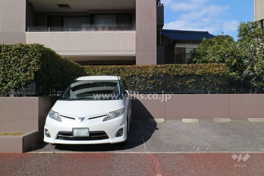 敷地内駐車場（屋外平面式）
