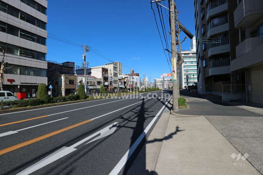 敷地南西側の前面道路（大津通）
